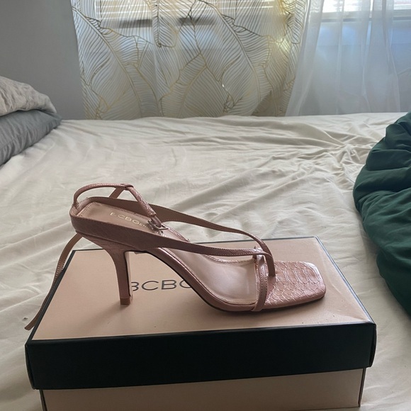 BCBG generation chintz rose snake sandal - Picture 3 of 7